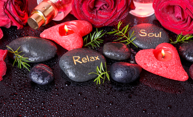 Photo 108385678 / Heart Spa © Olga18x27 | Dreamstime.com